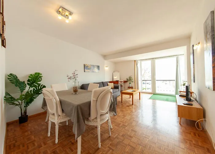 Rising Sun Apartments